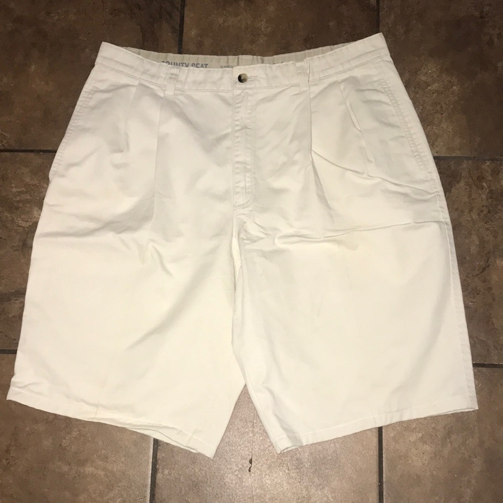 Men’s Izod Pleated Shorts
